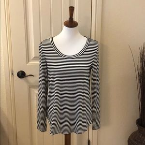 Banana Republic Soft & Stretchy Top - Size Medium